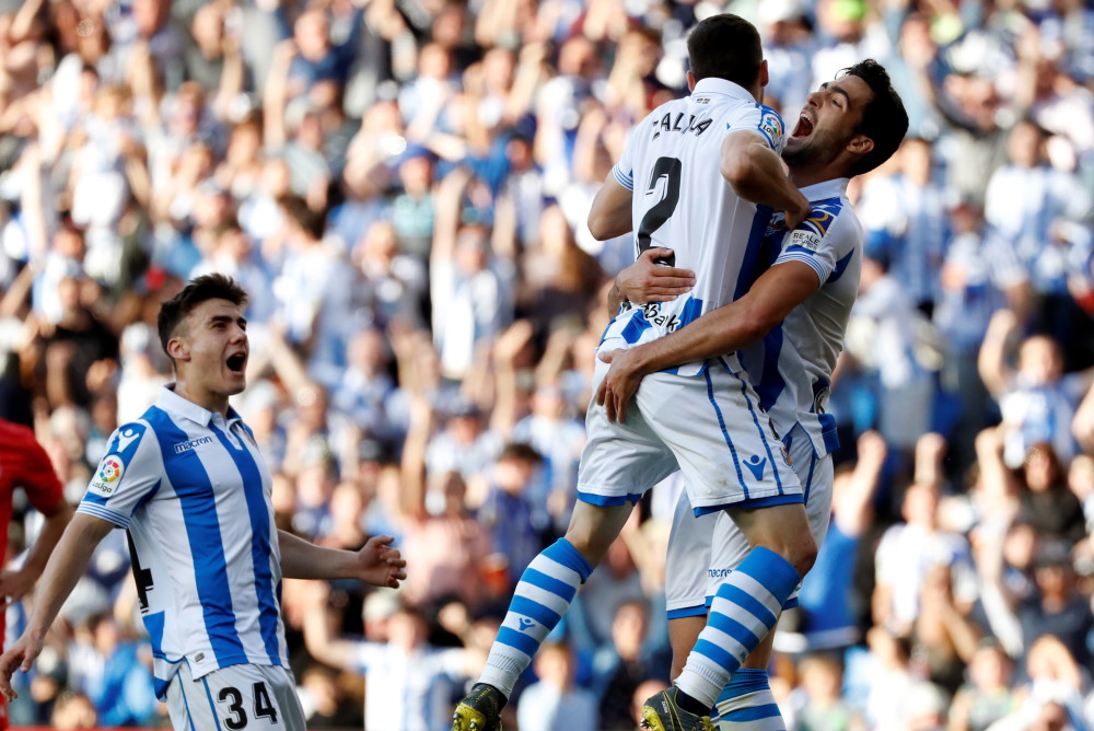 皇家社会训练开放日，窗口期调整名单引欢呼，NBA总决赛在即，团队化学反应显著 