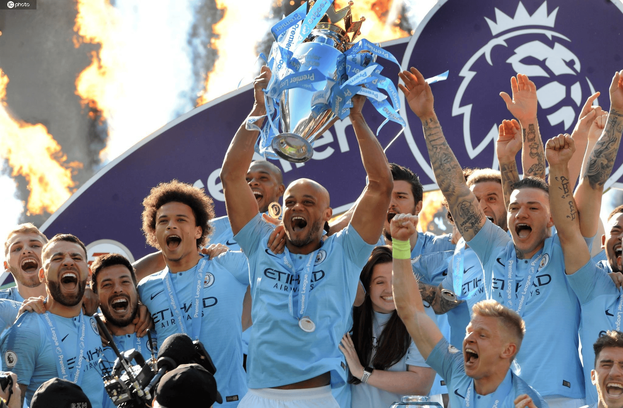 集结日英超焦点战，布莱顿队长鼓劲，引发热议，数据趋势出现新变化(曼联客战布莱顿势均力敌)