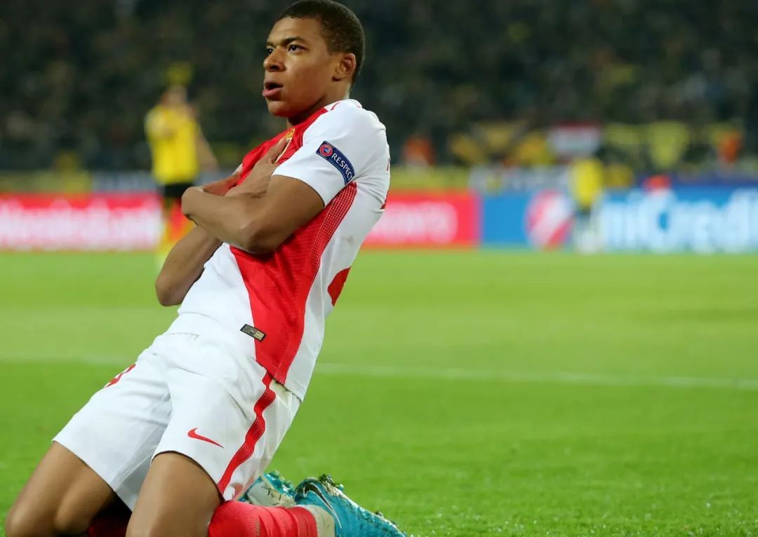 加时末段摩纳哥调整名单以备法甲；复出首秀环节打磨；球迷炸锅；阵容厚度经受考验的简单介绍