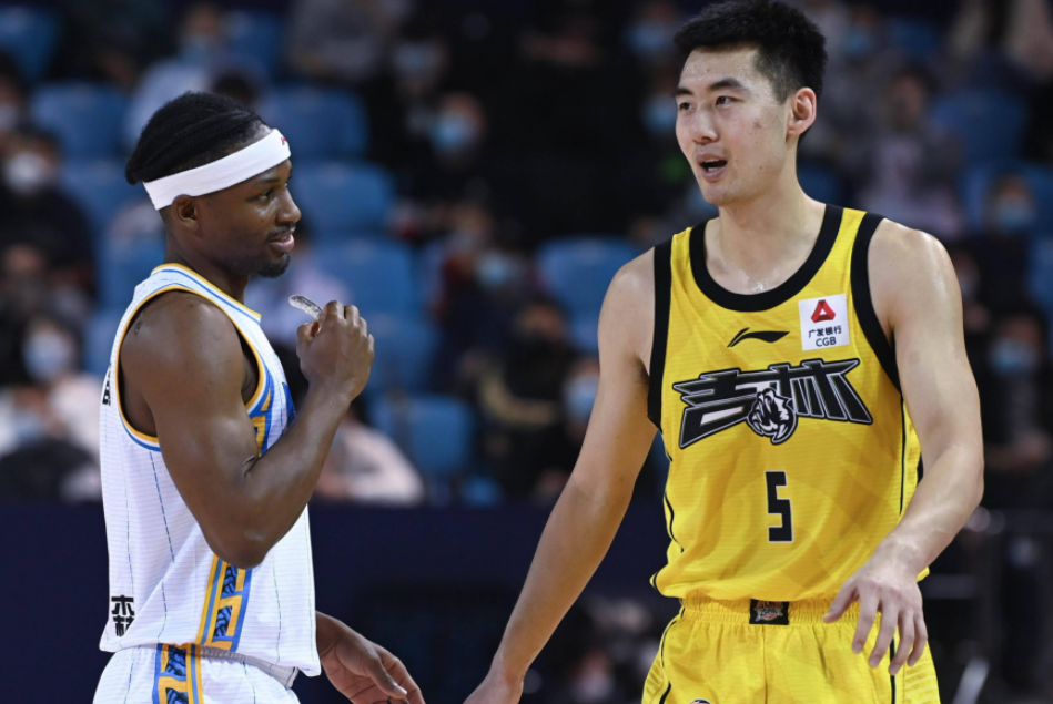 赛前摩纳哥备战CBA季后赛，复出首秀细节曝光，压力陡增，数据趋势出现新变化的简单介绍