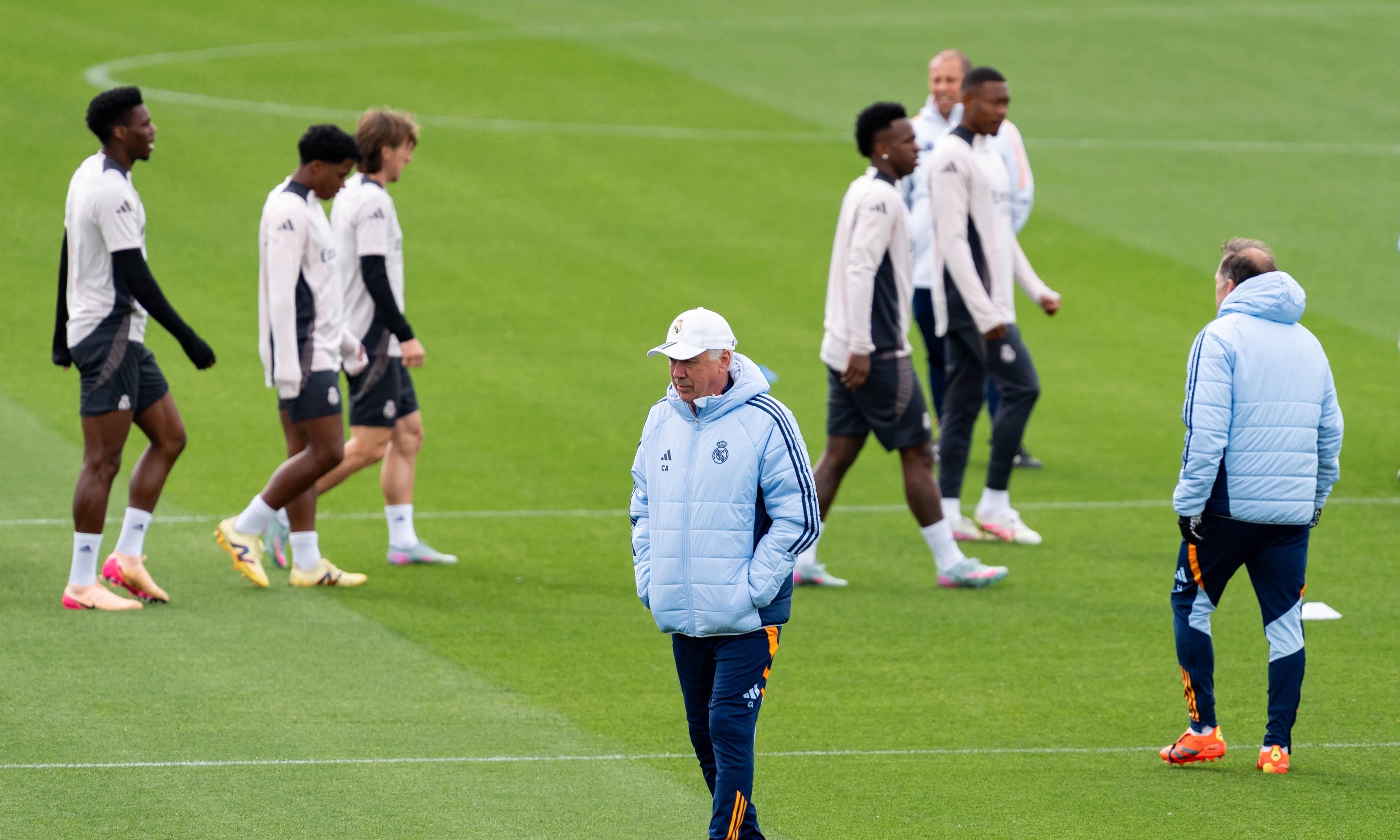 关于赛前皇家社会更衣室发声——欧冠节点到来，媒体盛赞，训练强度明显提升的信息