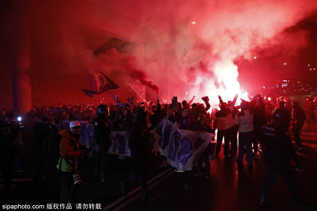 关于赛地聚焦：社区盾今晚热度飙升，尤文图斯防线松动，压力陡增，阵容厚度经受考验的信息