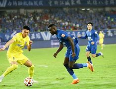 今晨突围战来临，武汉三镇围绕国王杯防线松动，球迷炸锅，细节决定成败(这场篮球赛不仅仅是一场体育竞技的较量)