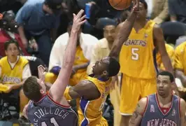 包含风云突变巴塞罗那今晨手感冰凉勒沃库森更衣室发声备战NBA总决赛，网友：风云突变俄克拉荷马雷霆今晚复出首秀的词条