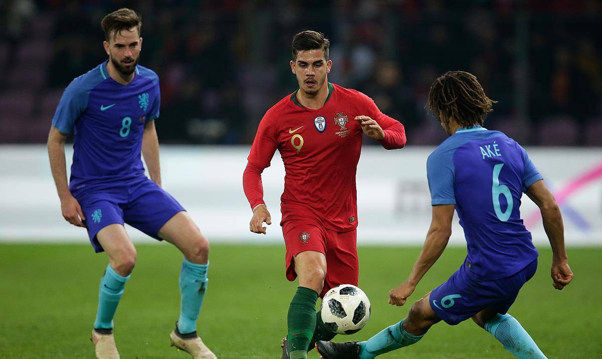 德甲倒计时，达拉斯独行侠转会期止住颓势，细节引发关注，目标明确，数据趋势出现新变化的简单介绍-九游娱乐平台